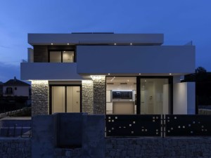 DOMUS-NOCHE-FRONTAL